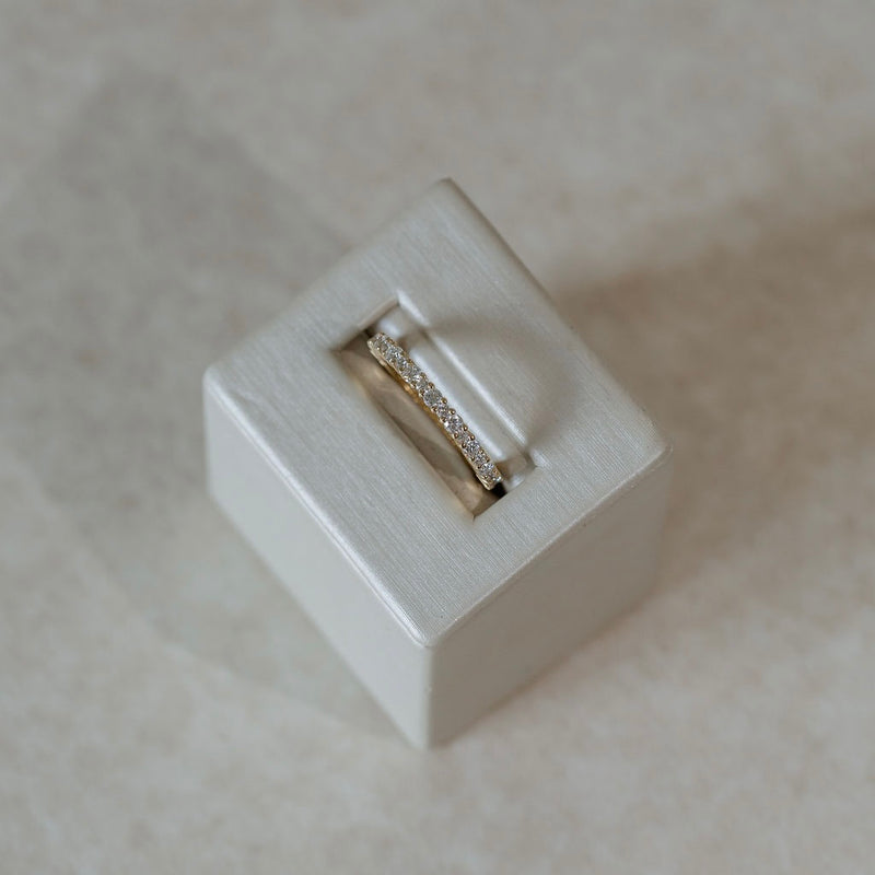 Bloom Petite Diamond Ring